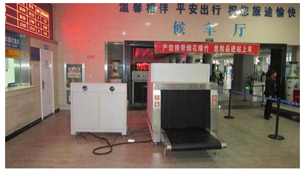 X光安檢機主要使用在什么地方，他的作用是什么？